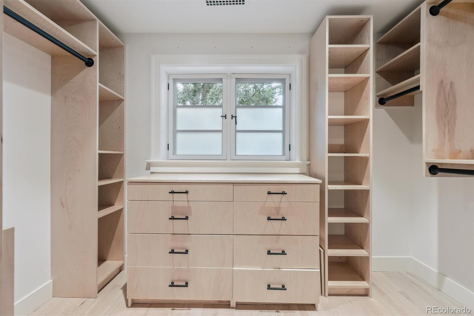 435 Ivanhoe Street Denver CO 80220