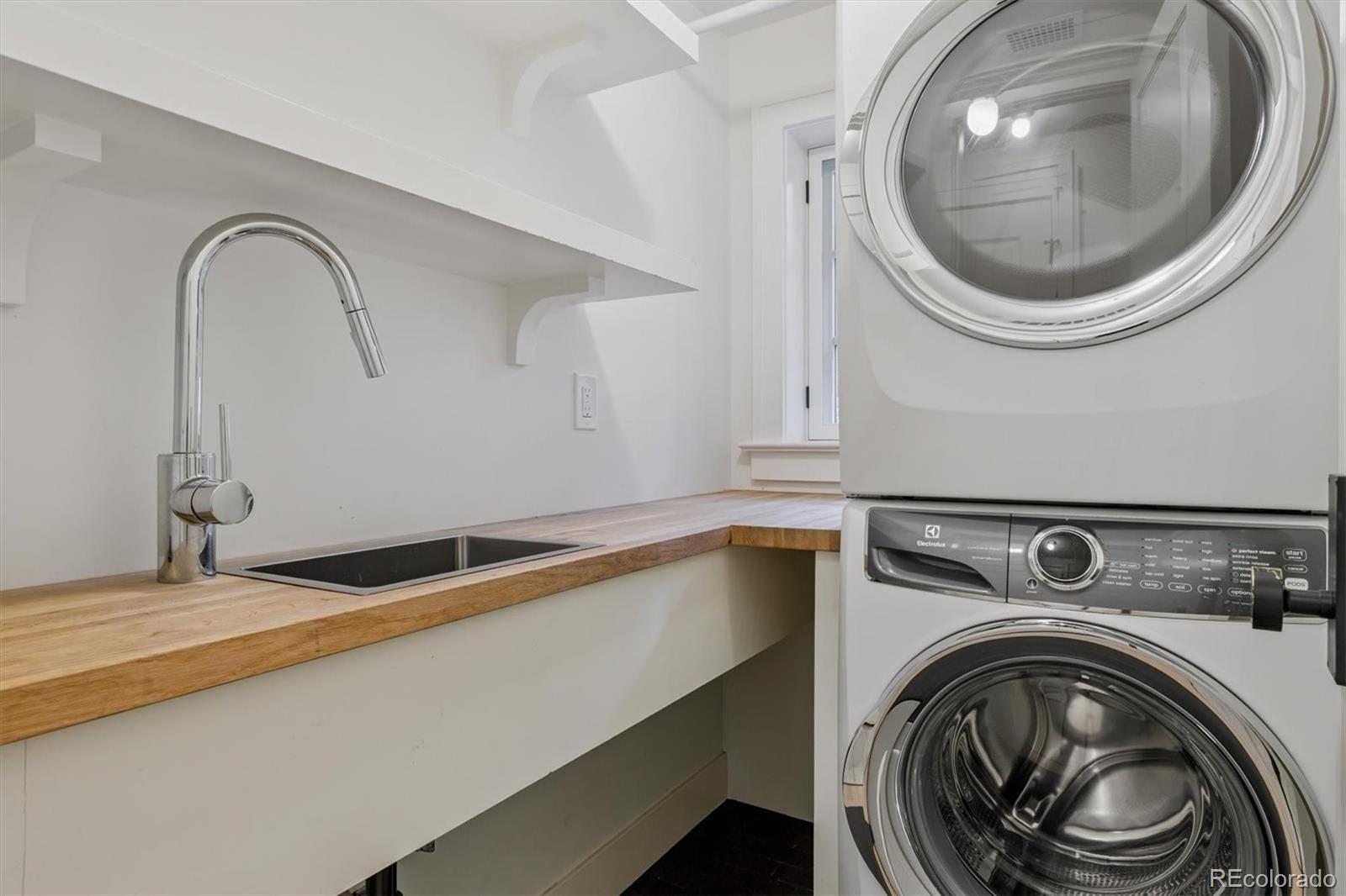 435 Ivanhoe Street Denver CO 80220