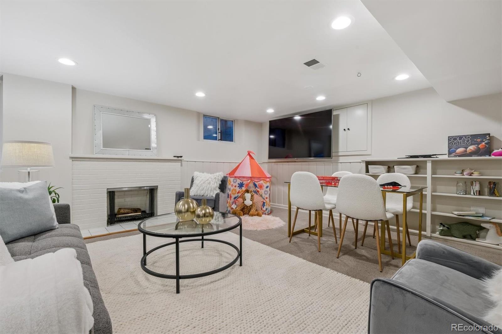 435 Ivanhoe Street Denver CO 80220