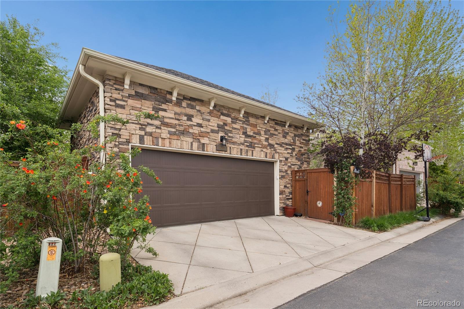 827 Uinta Way Denver CO 80230