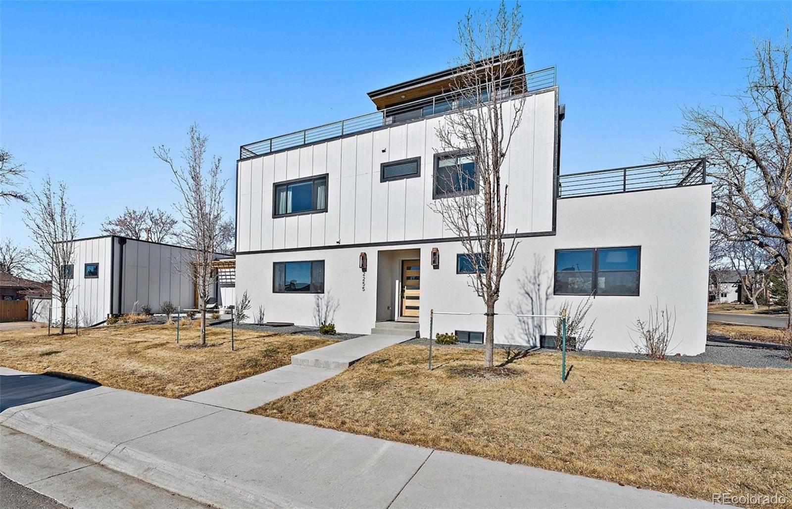 Denver CO, 2255 E Iowa Avenue