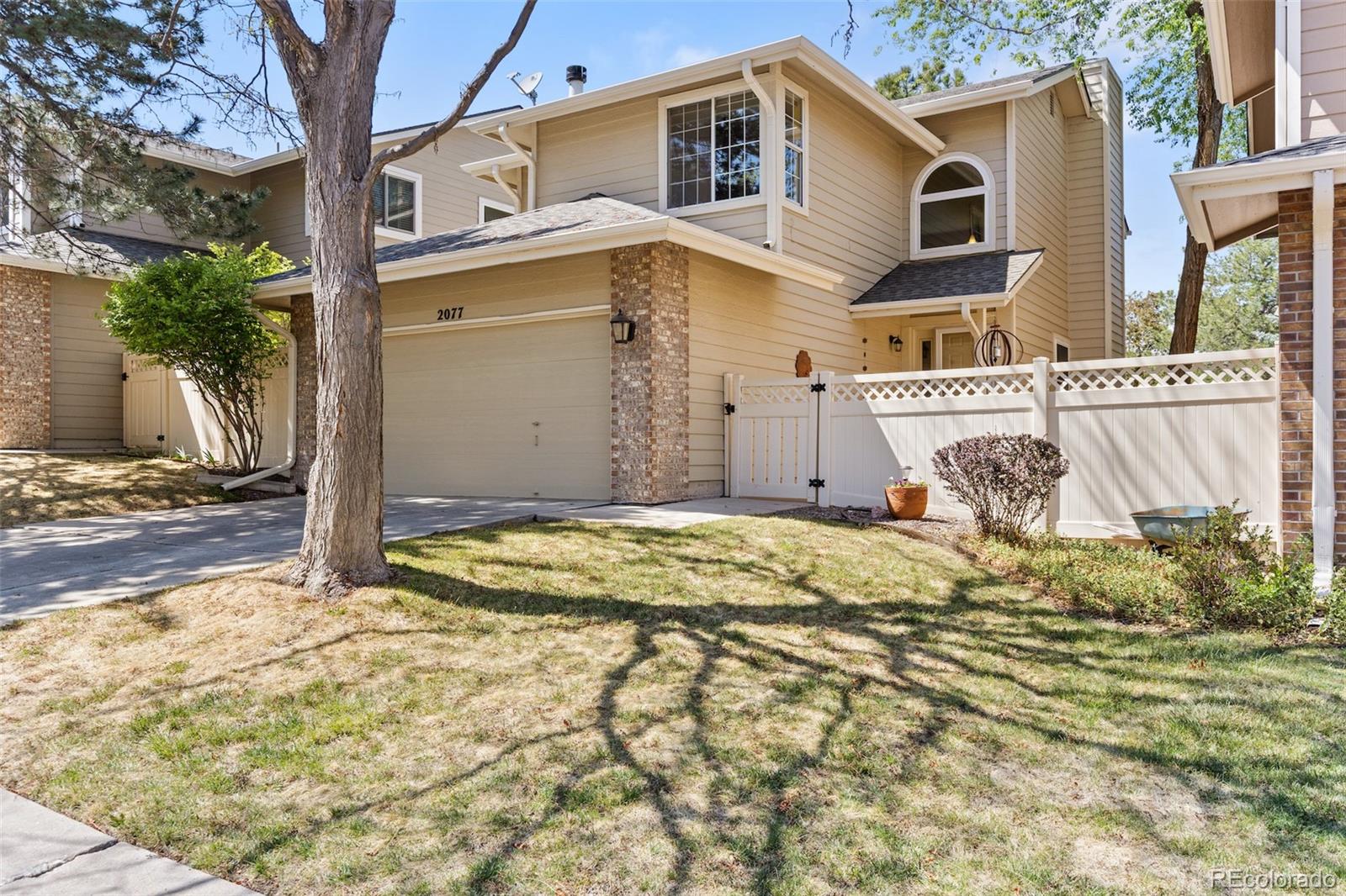 2077 E Phillips Place Centennial CO 80122