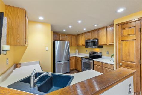 2077 E Phillips Place Centennial CO 80122