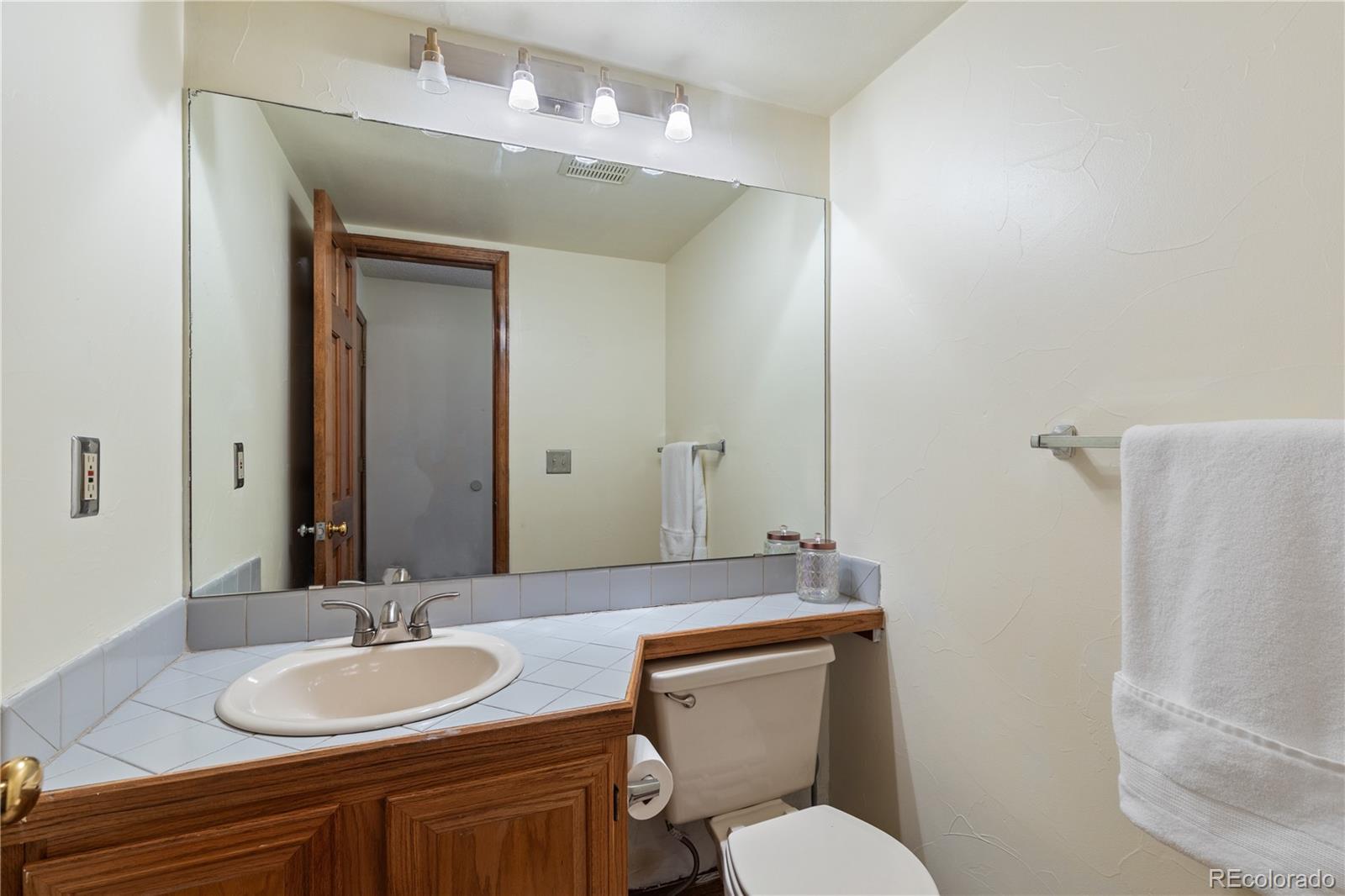 2077 E Phillips Place Centennial CO 80122