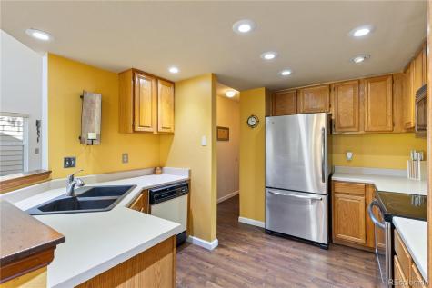 2077 E Phillips Place Centennial CO 80122