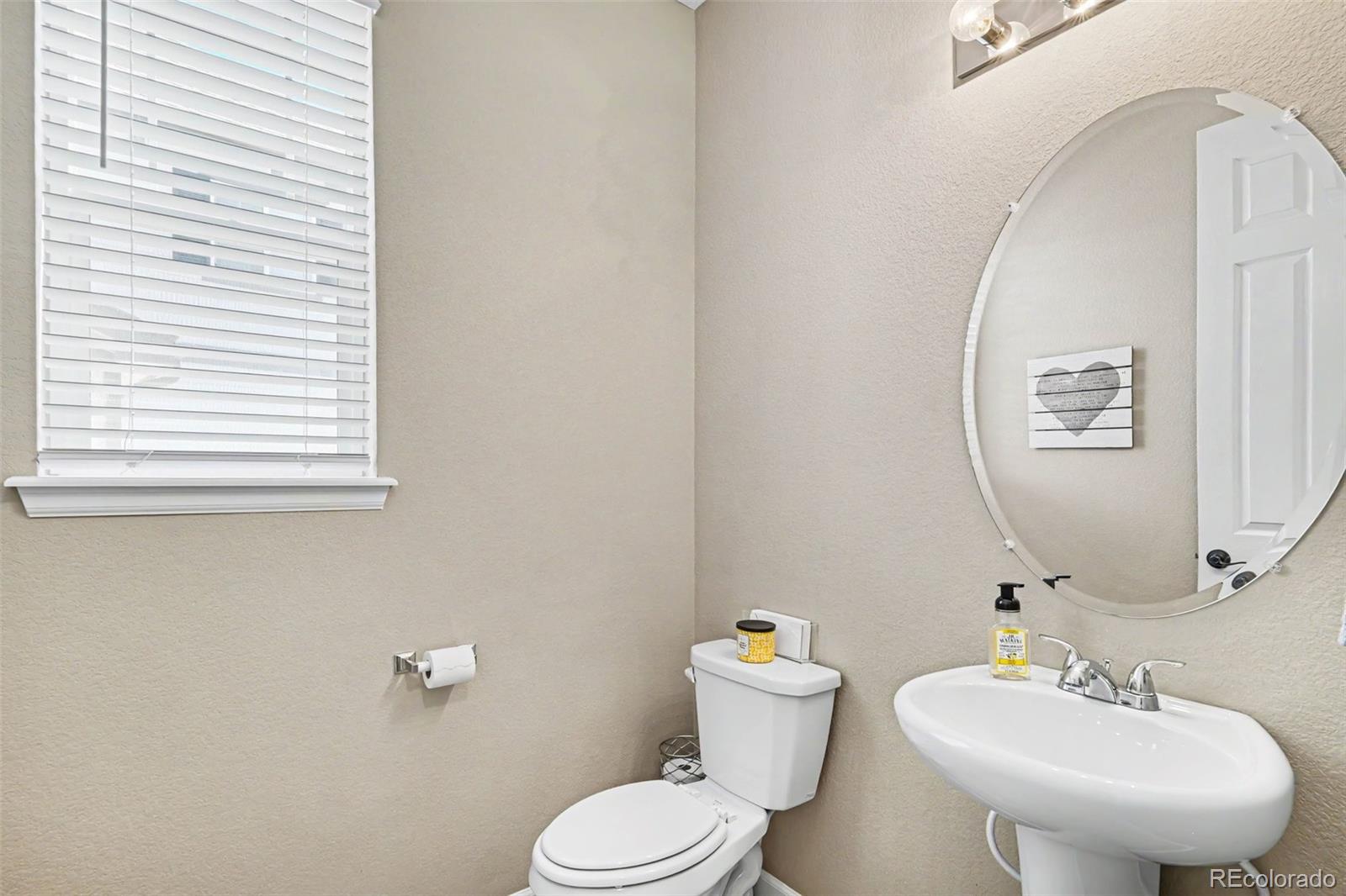 26712 E Hinsdale Place Aurora CO 80016