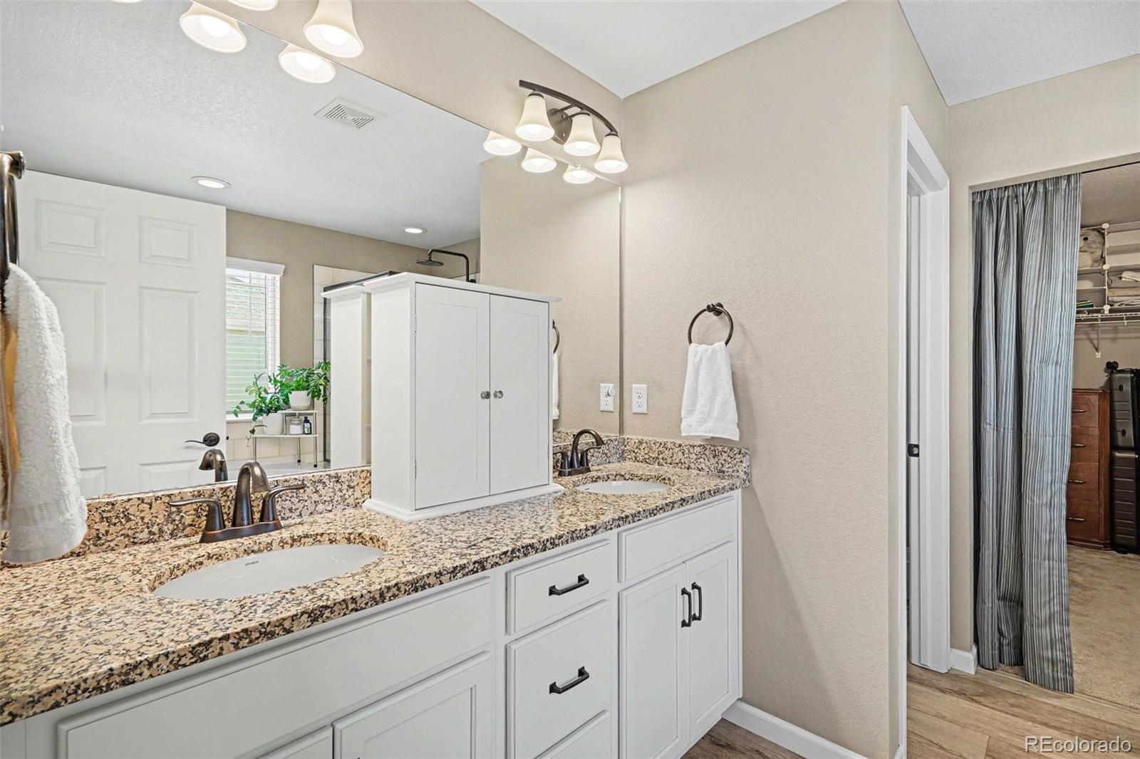 26712 E Hinsdale Place Aurora CO 80016