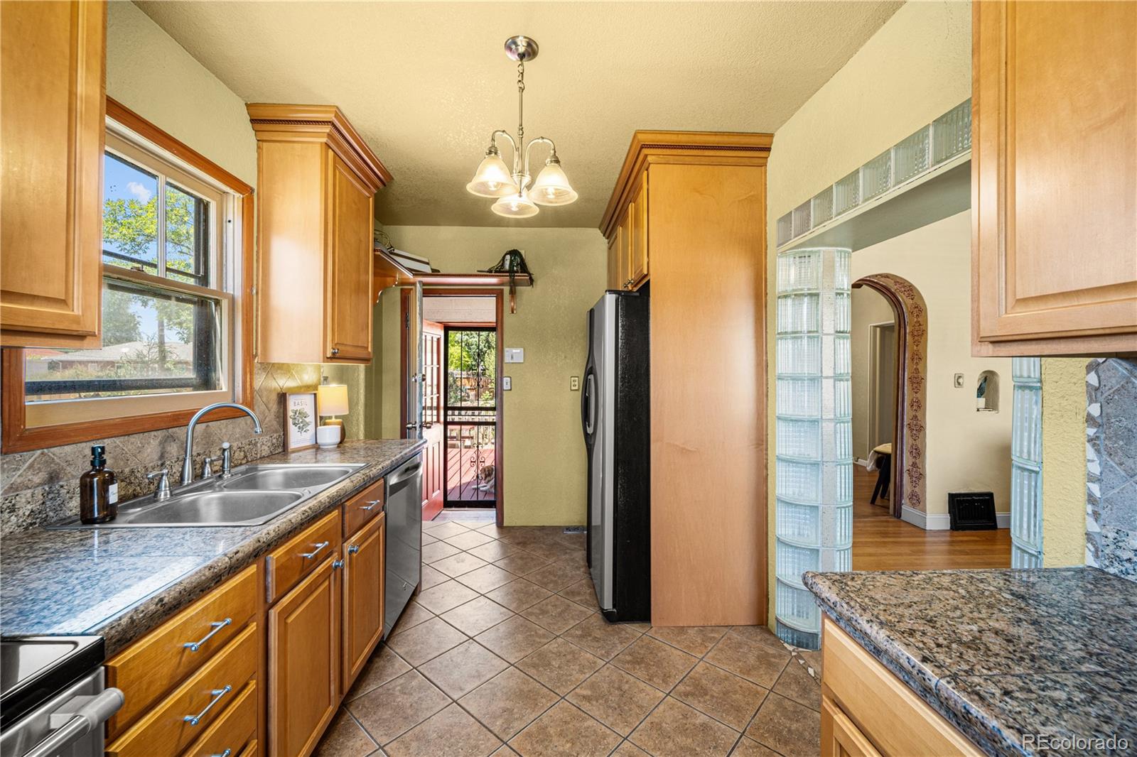 27 Dunsmere Avenue Pueblo CO 81004