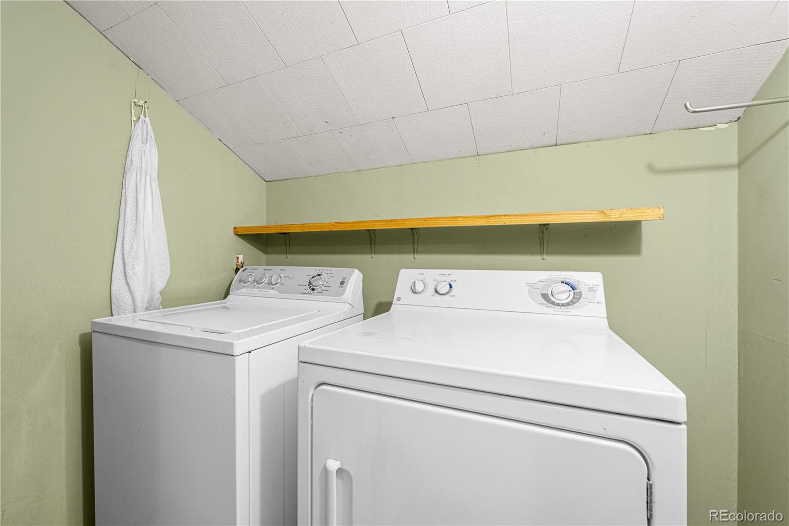 27 Dunsmere Avenue Pueblo CO 81004