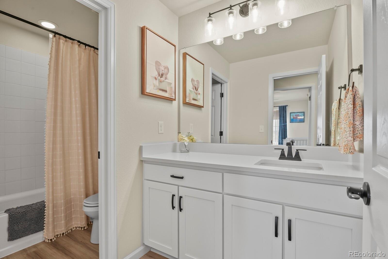 208 S Waterloo Street Aurora CO 80018
