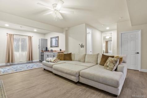 208 S Waterloo Street Aurora CO 80018