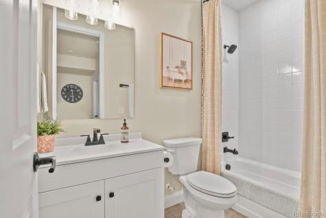 208 S Waterloo Street Aurora CO 80018