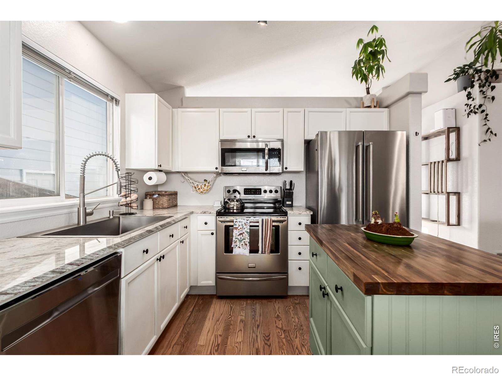 9712 Queenscliffe Drive Highlands Ranch CO 80130