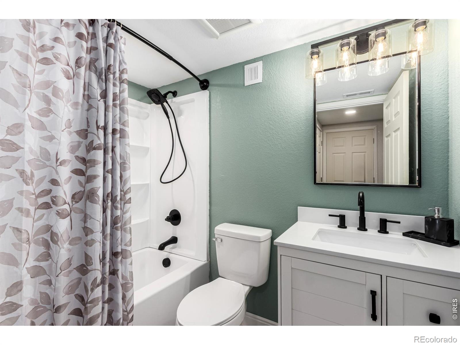 9712 Queenscliffe Drive Highlands Ranch CO 80130