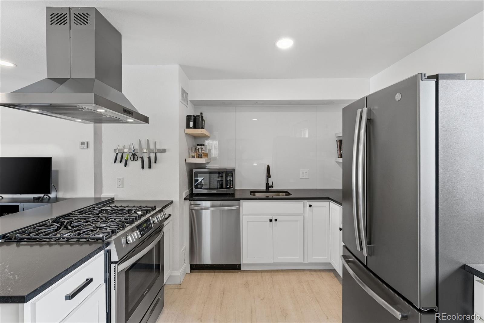 34 Yates Street Denver CO 80219
