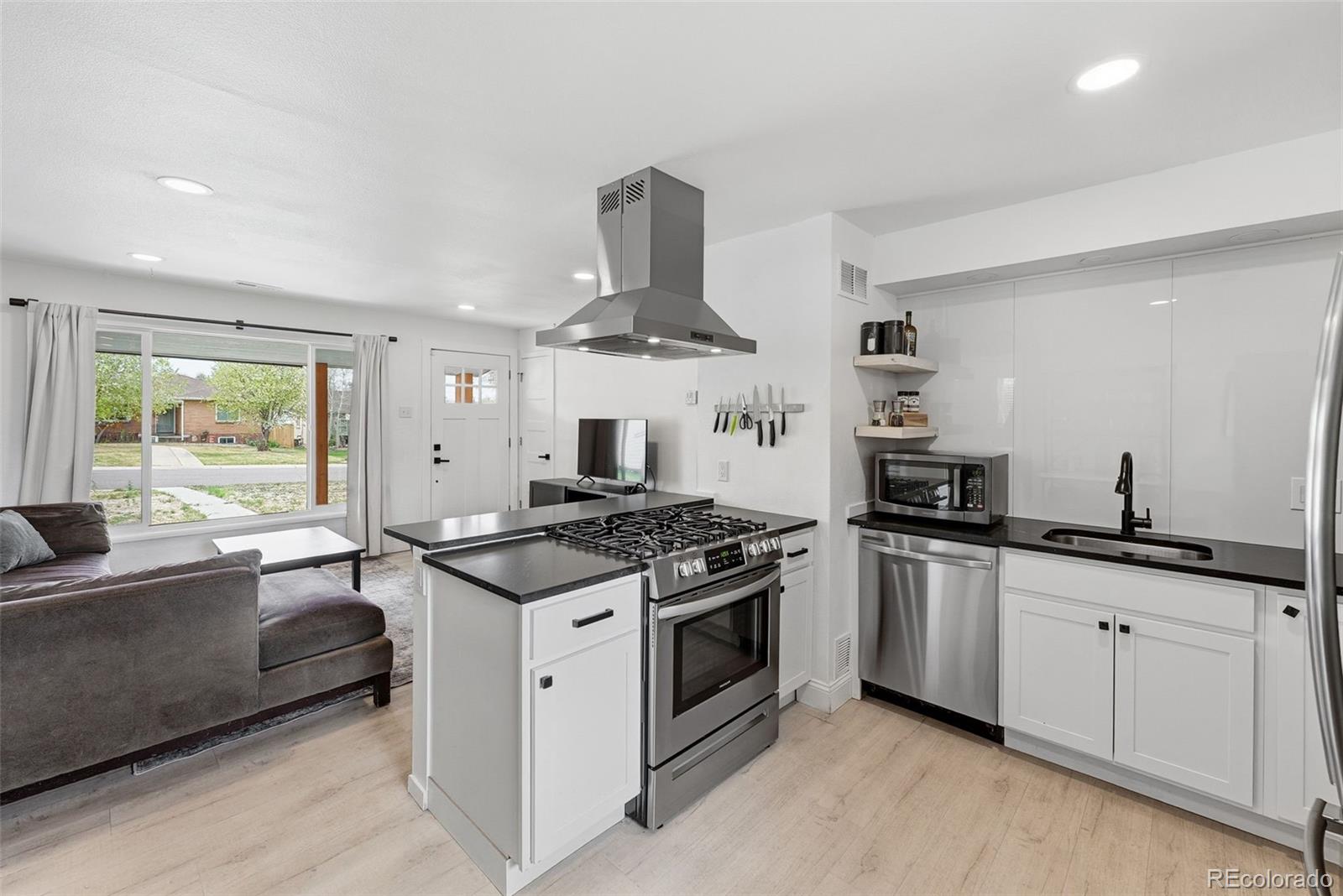 34 Yates Street Denver CO 80219