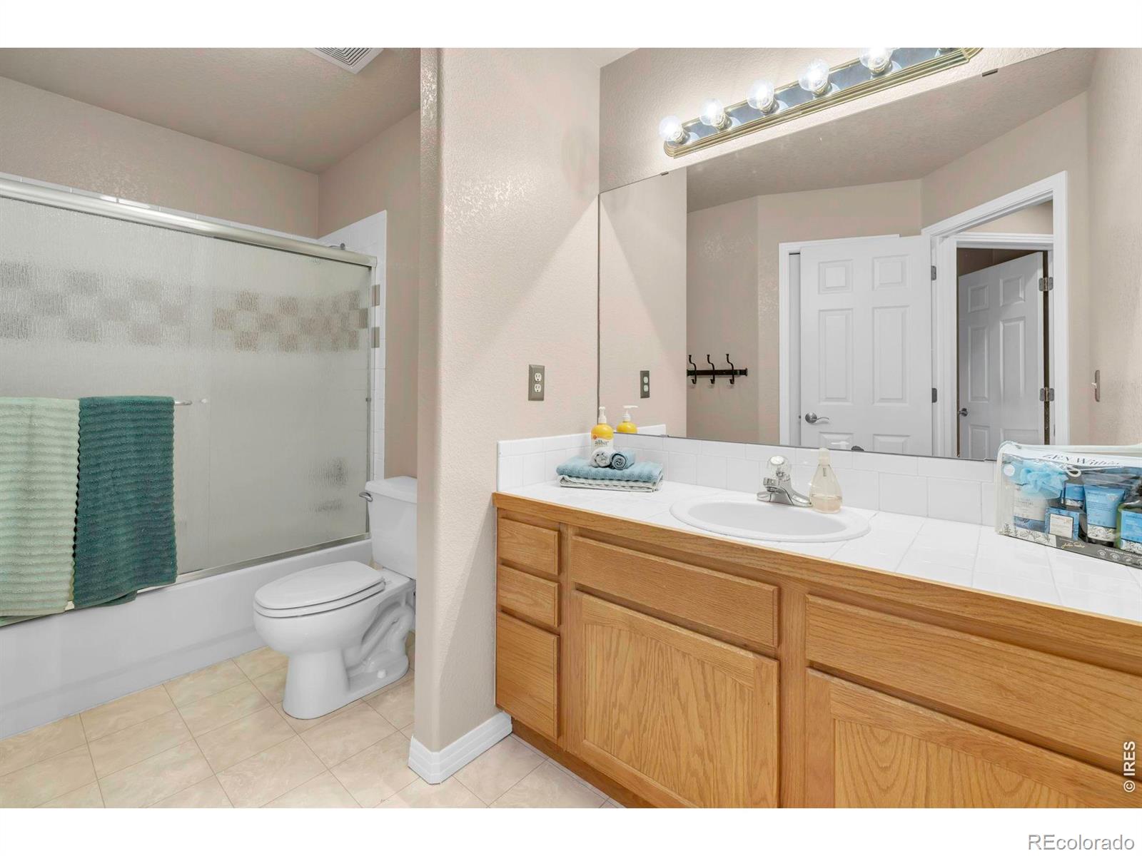 2233 Bluebird Drive Longmont CO 80504