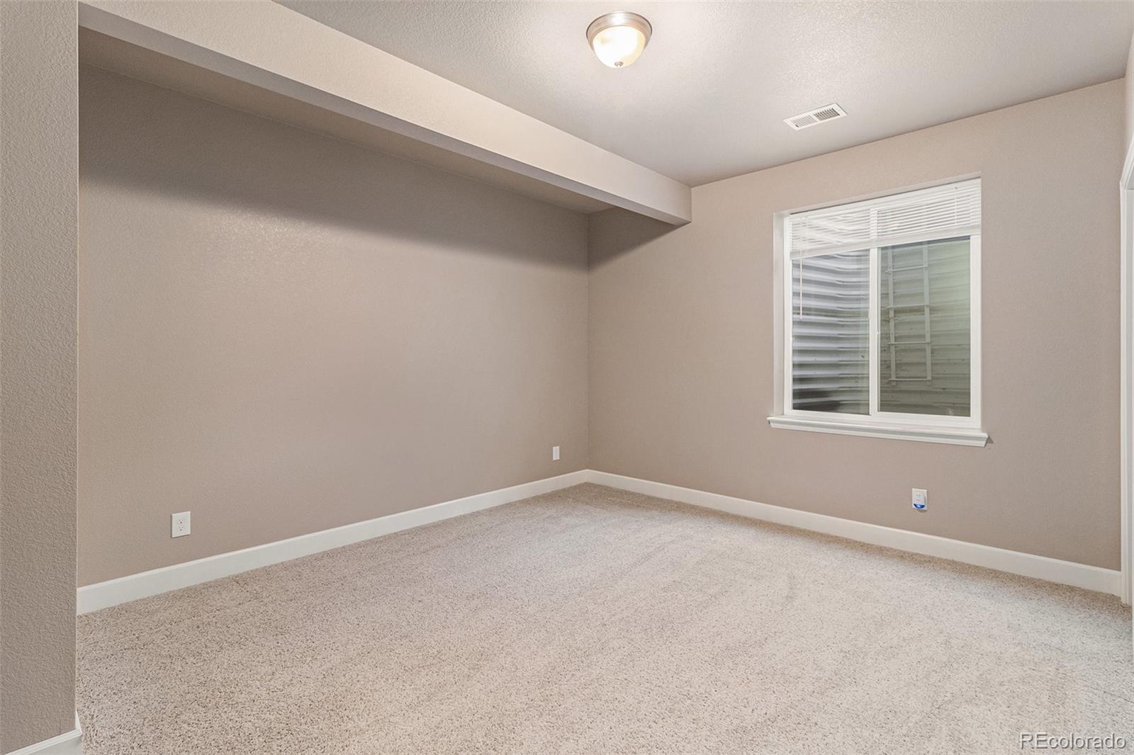 768 Sandpoint Drive Longmont CO 80504