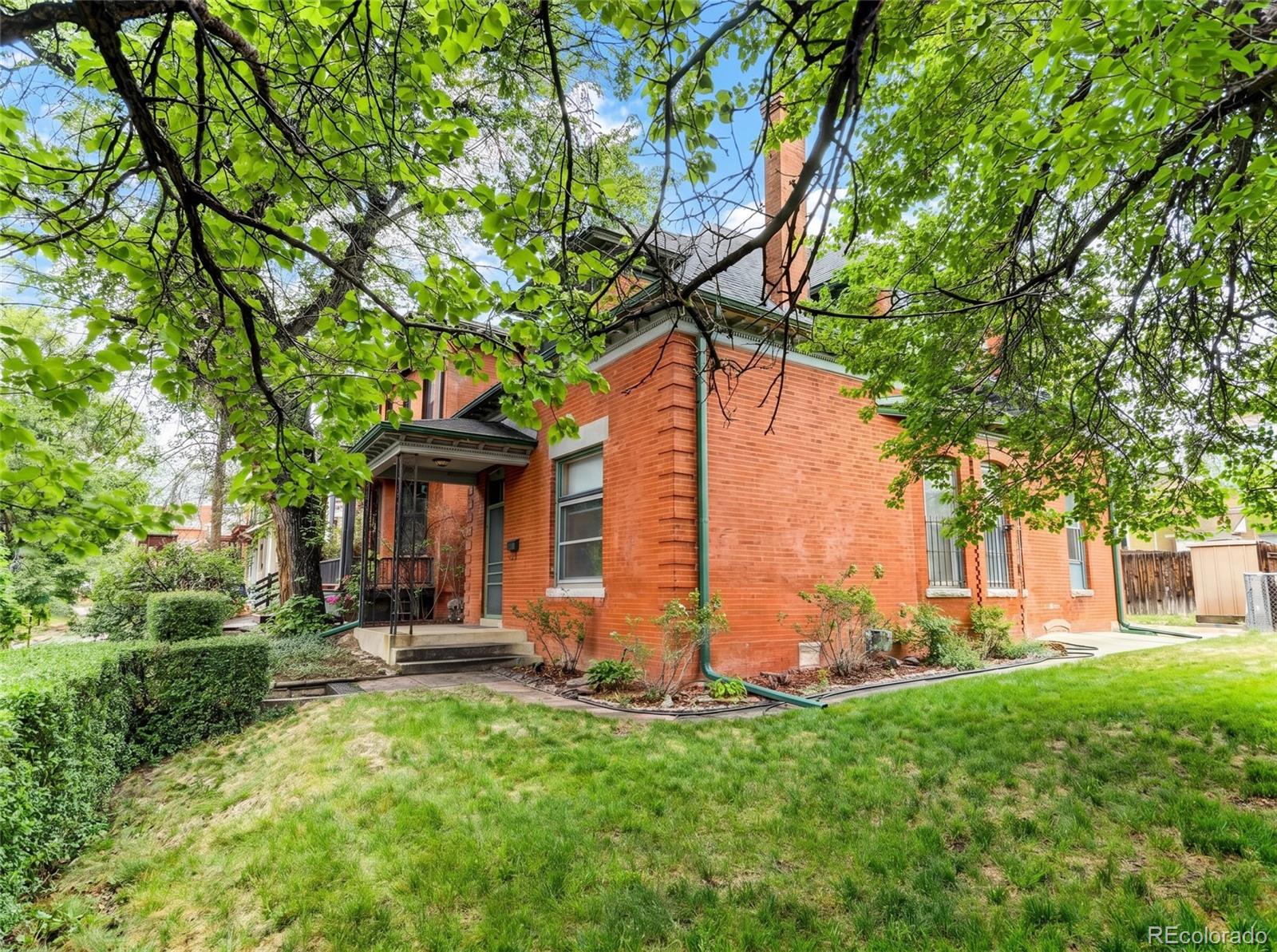 2437 W Caithness Place Denver CO 80211