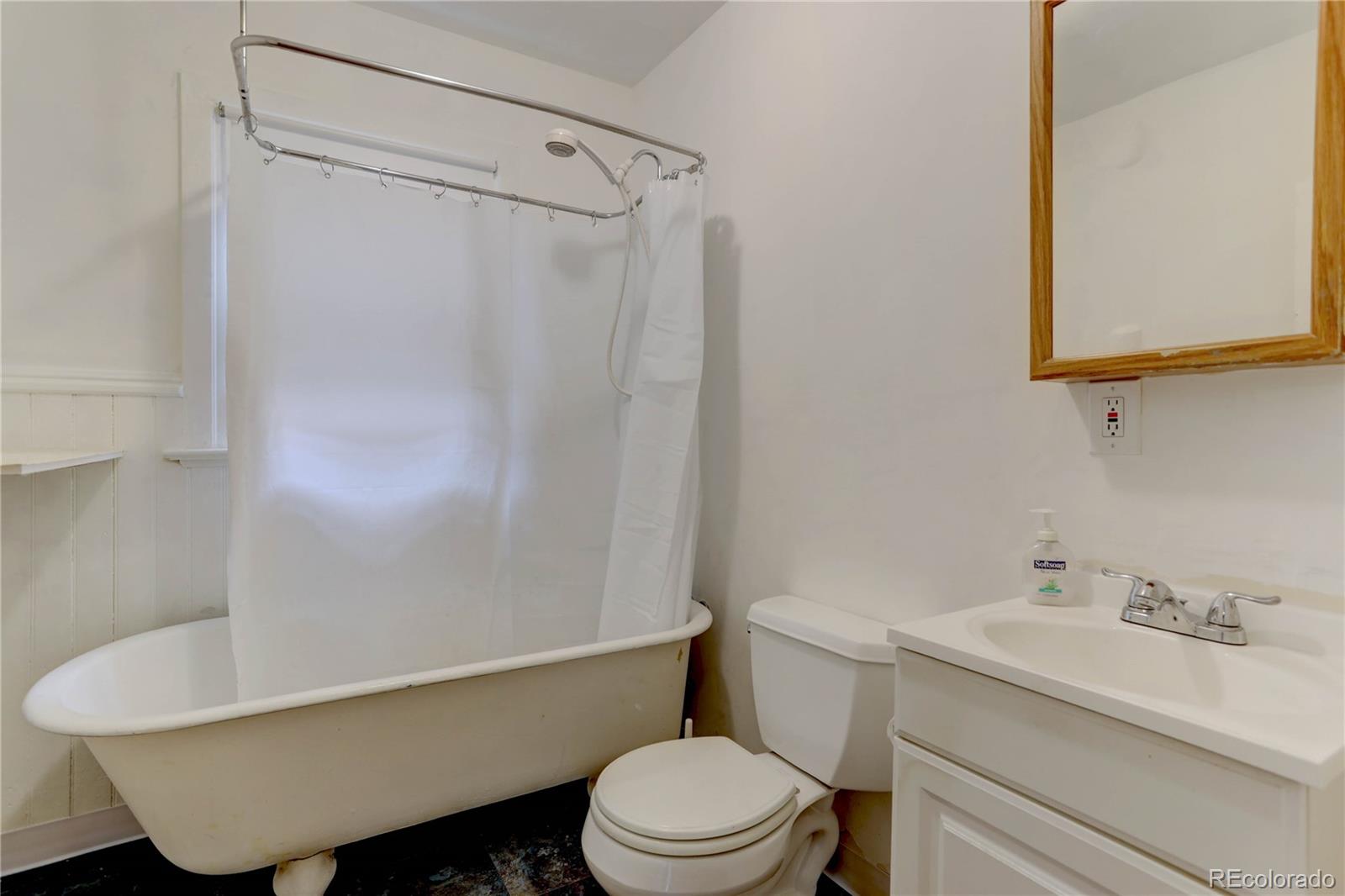 2437 W Caithness Place Denver CO 80211