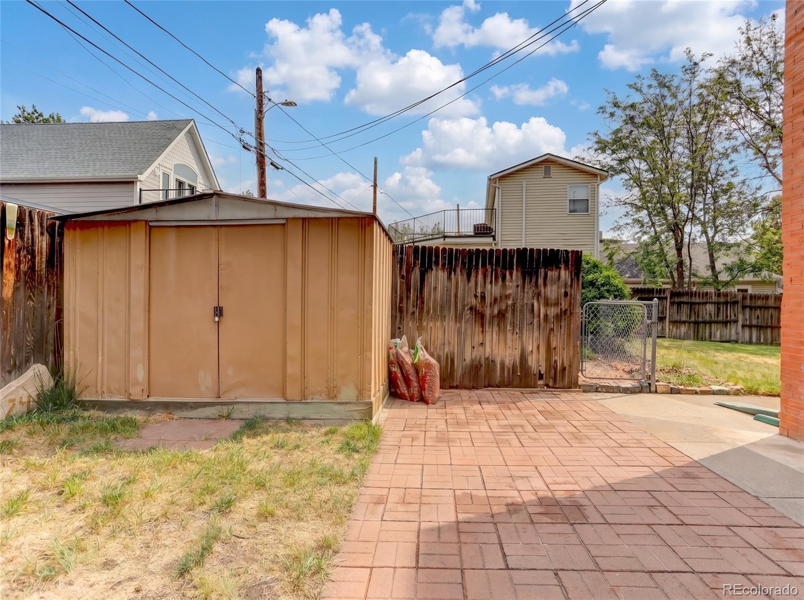 2437 W Caithness Place Denver CO 80211