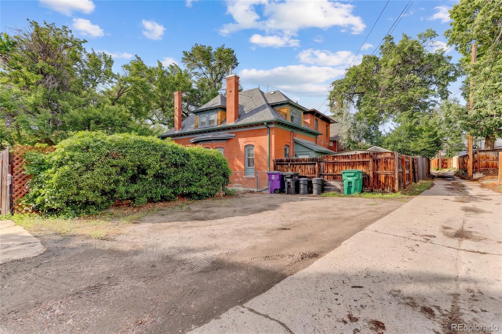 2437 W Caithness Place Denver CO 80211