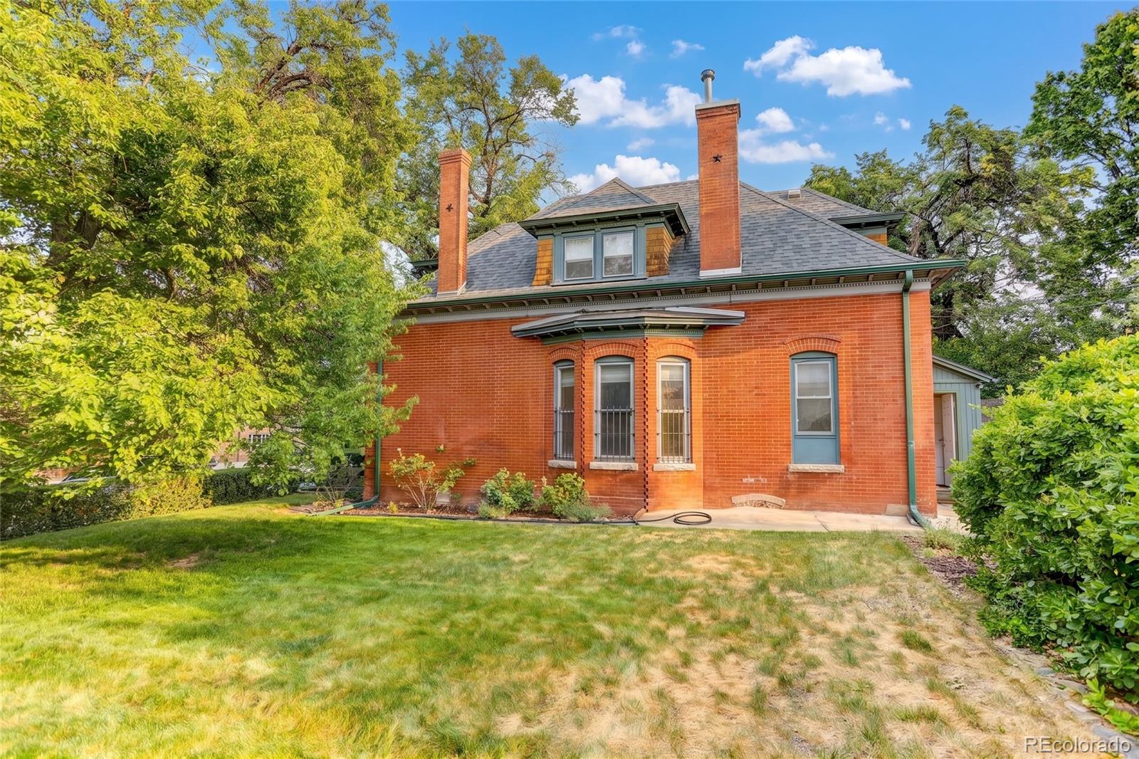 2437 W Caithness Place Denver CO 80211