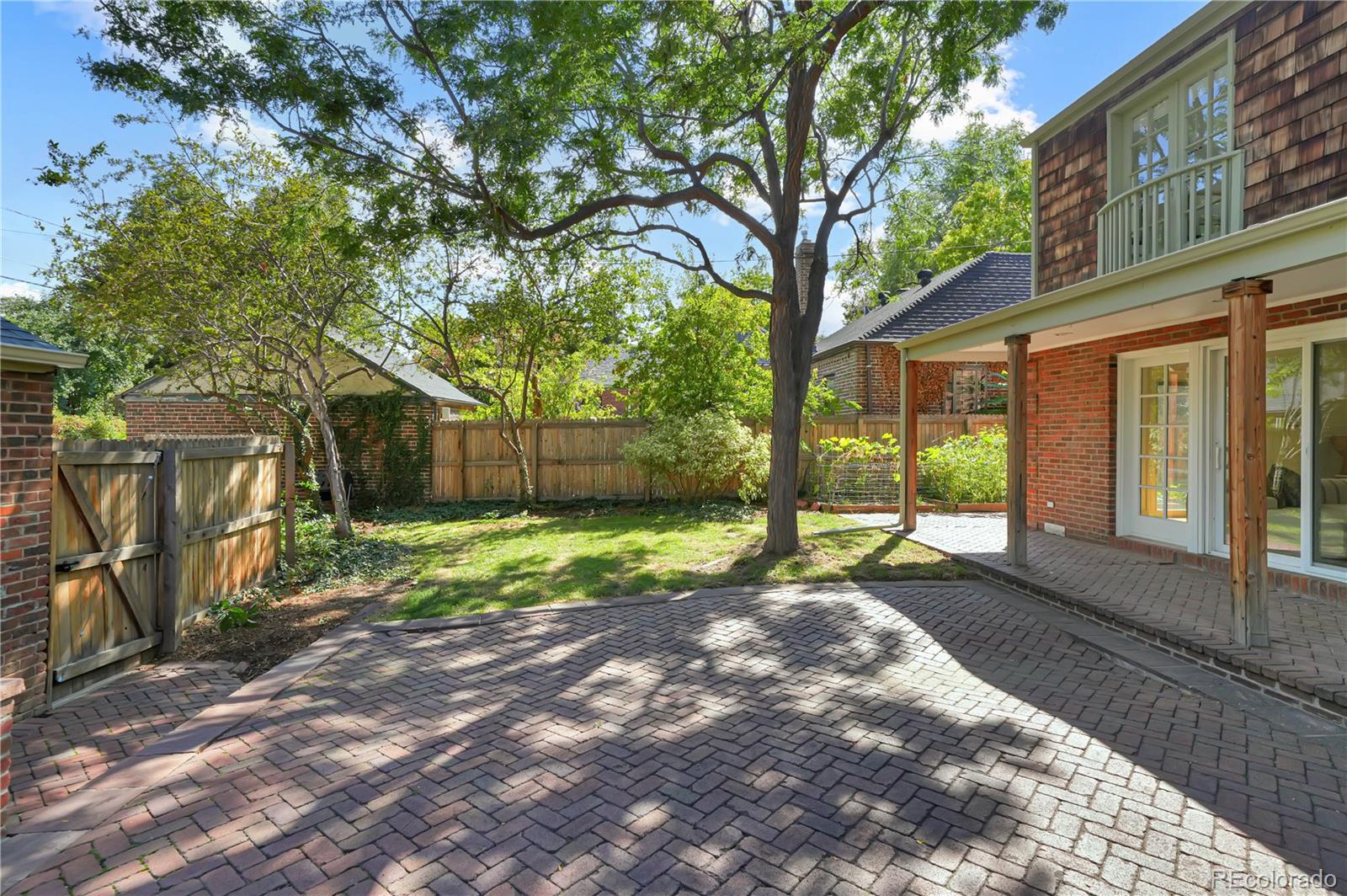 2238 Locust Street Denver CO 80207