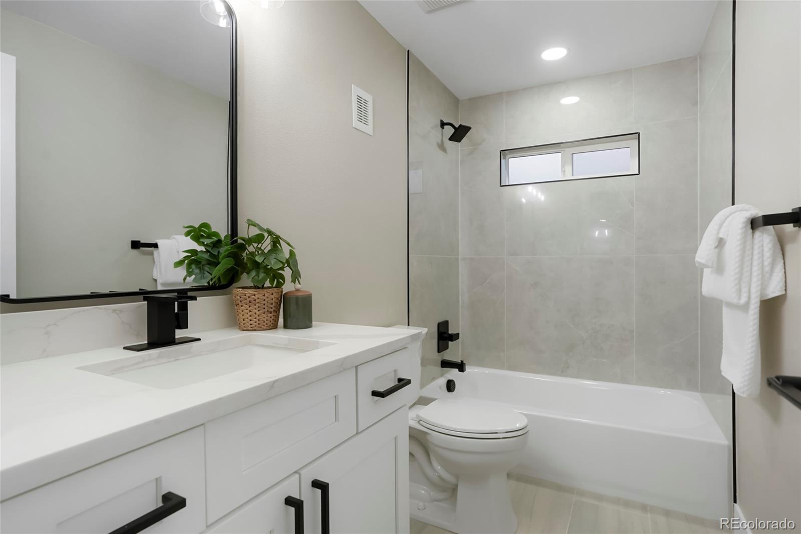 3046 Saint Paul Street Denver CO 80205