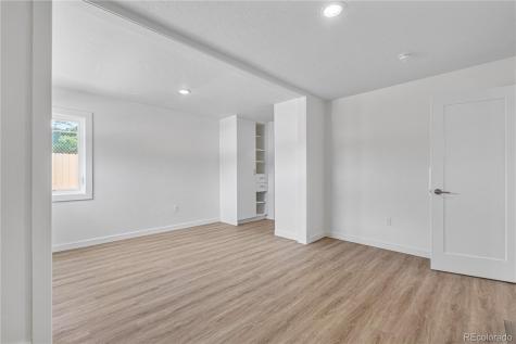 1953 Blackhawk Street Aurora CO 80011