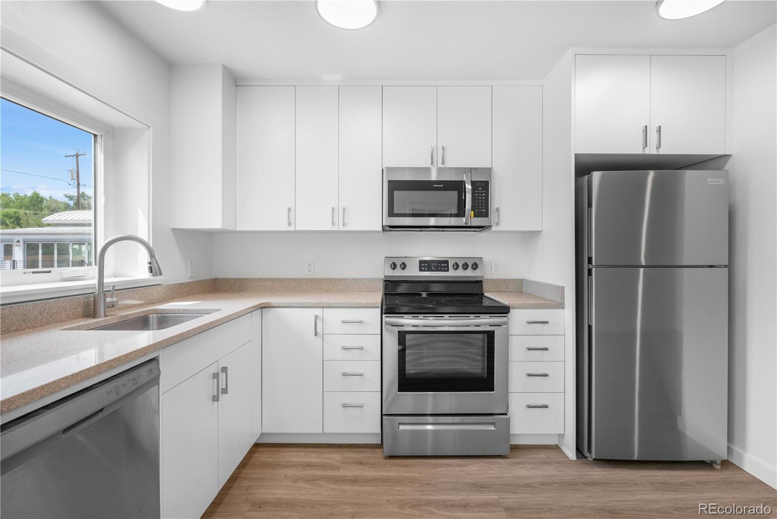 1953 Blackhawk Street Aurora CO 80011