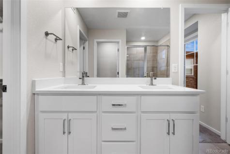 6330 N Malaya Street Aurora CO 80019