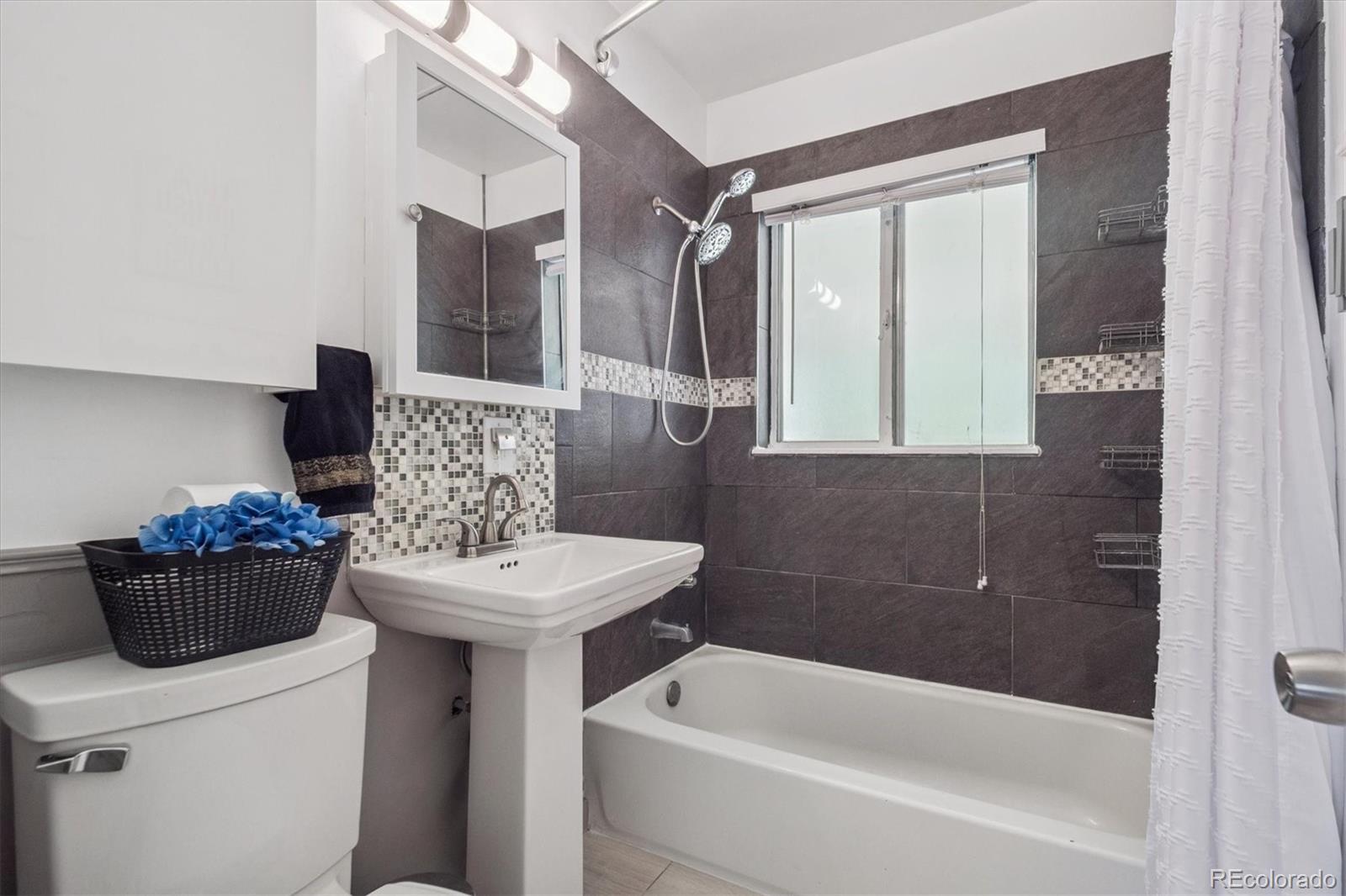 1817 S Perry Way Denver CO 80219