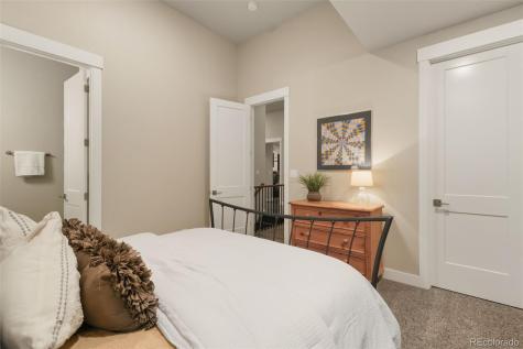 1971 Mesa Park View Colorado Springs CO 80904