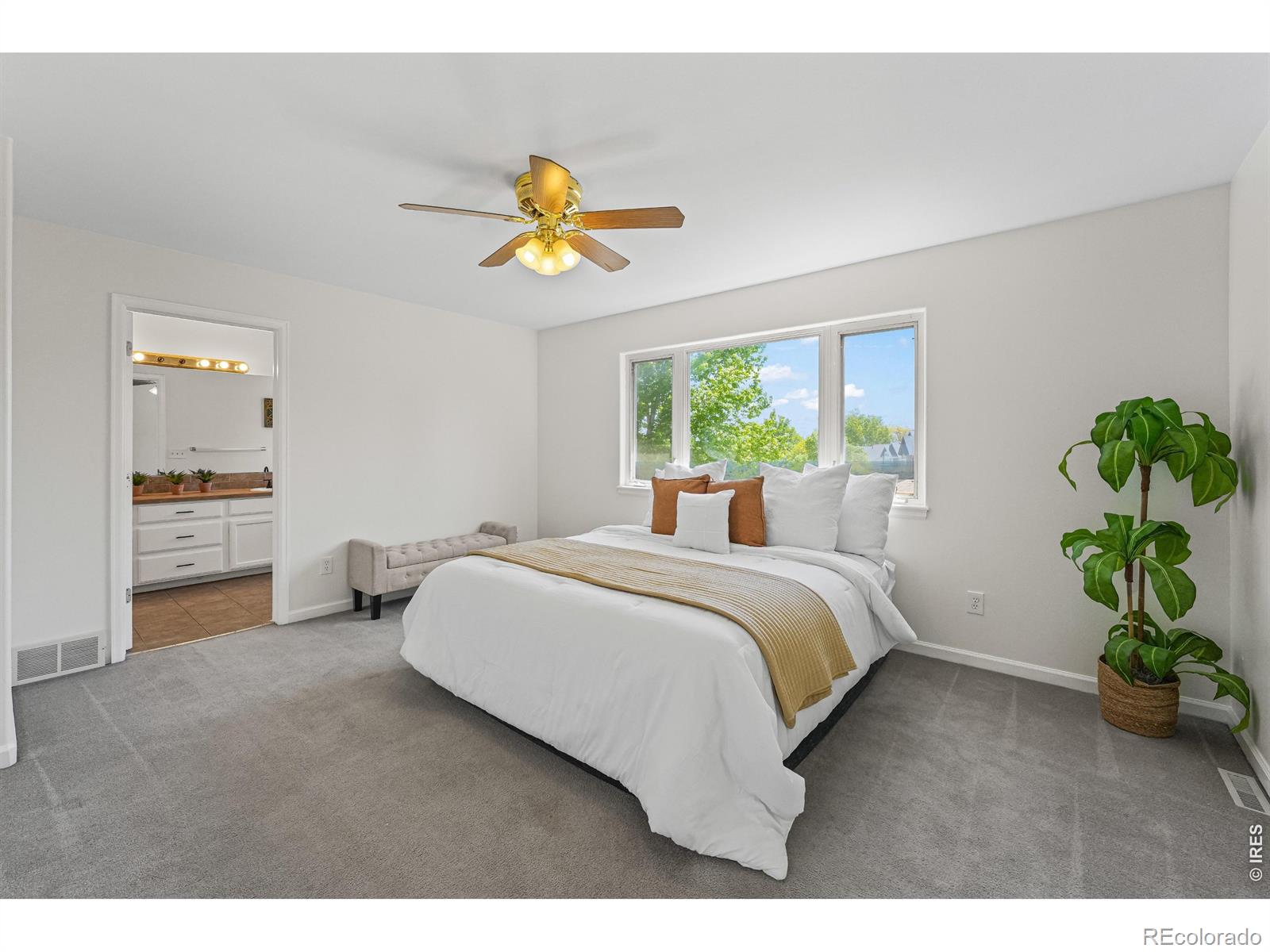 1464 Cherrywood Way Longmont CO 80504