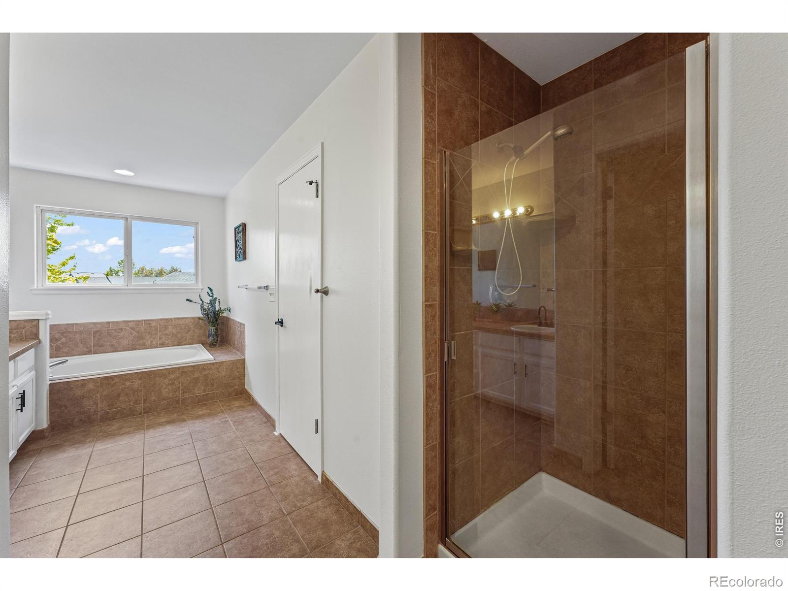 1464 Cherrywood Way Longmont CO 80504