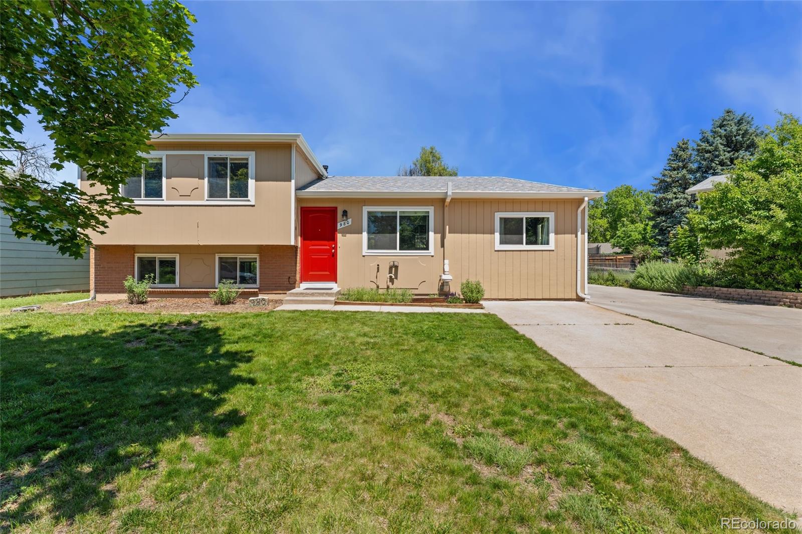 980 S Nile Way Aurora CO 80012