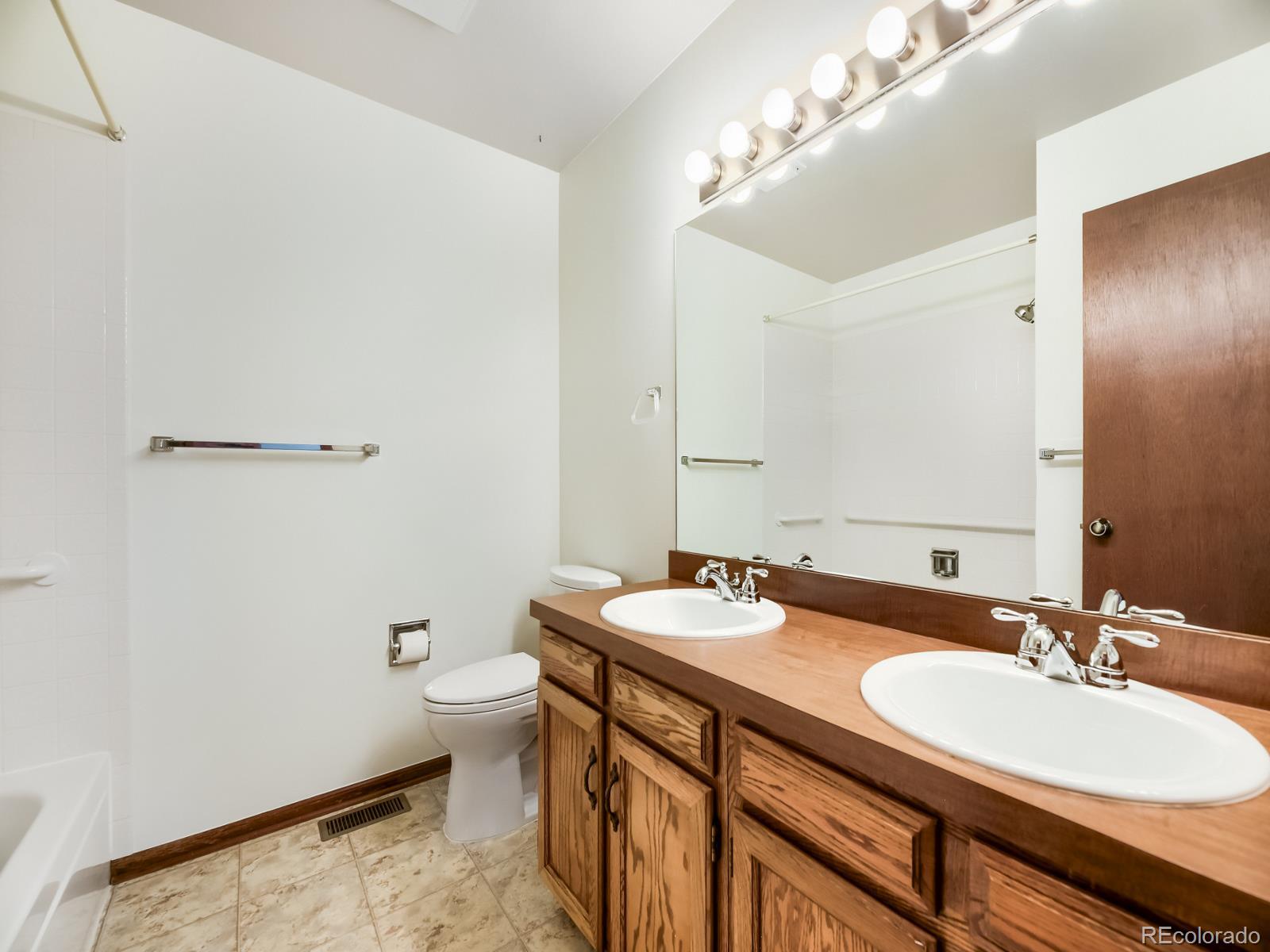 17738 E Crestridge Place Centennial CO 80015