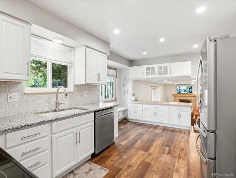 8923 W Warren Drive Lakewood CO 80227