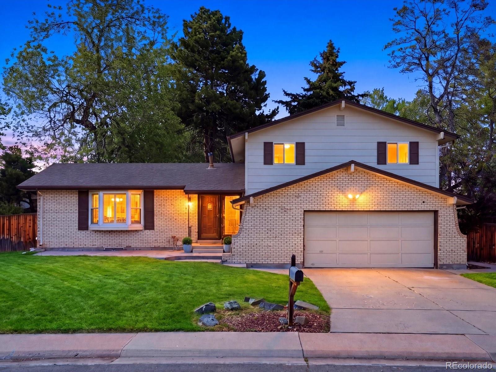 8923 W Warren Drive Lakewood CO 80227