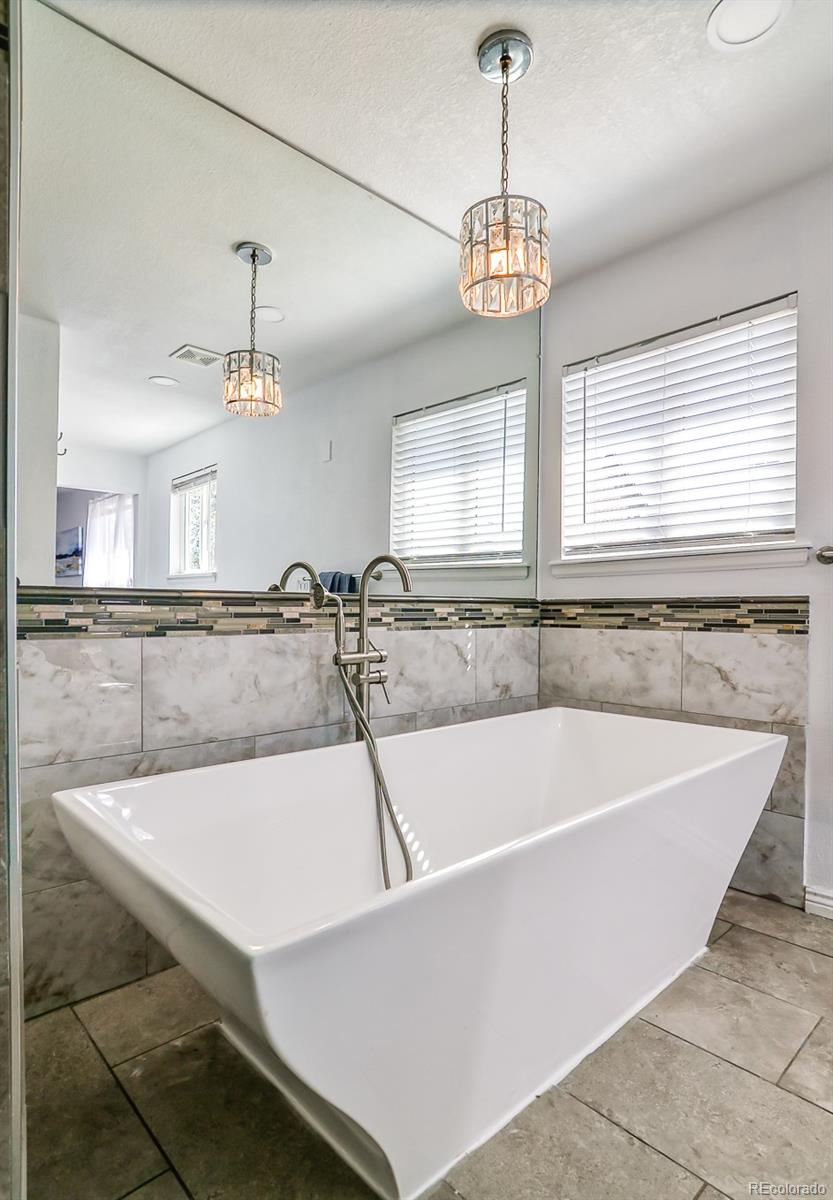 8246 S Dover Street Littleton CO 80128