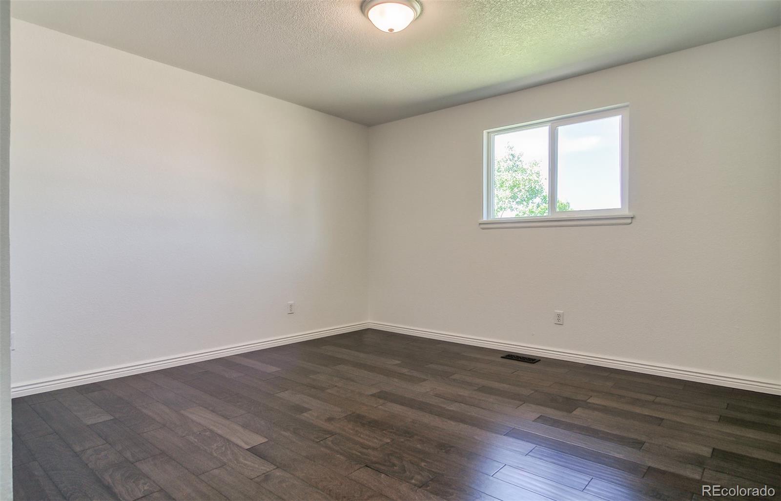 8246 S Dover Street Littleton CO 80128