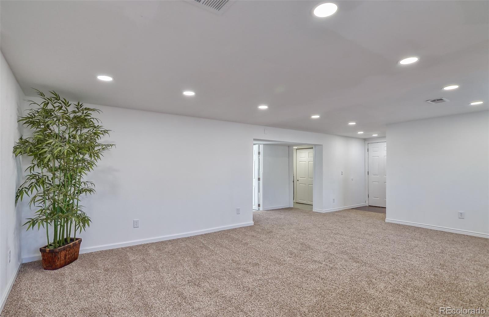 8246 S Dover Street Littleton CO 80128