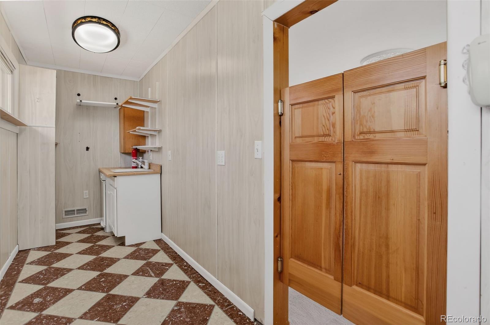6106 S Valleyview Street Littleton CO 80120