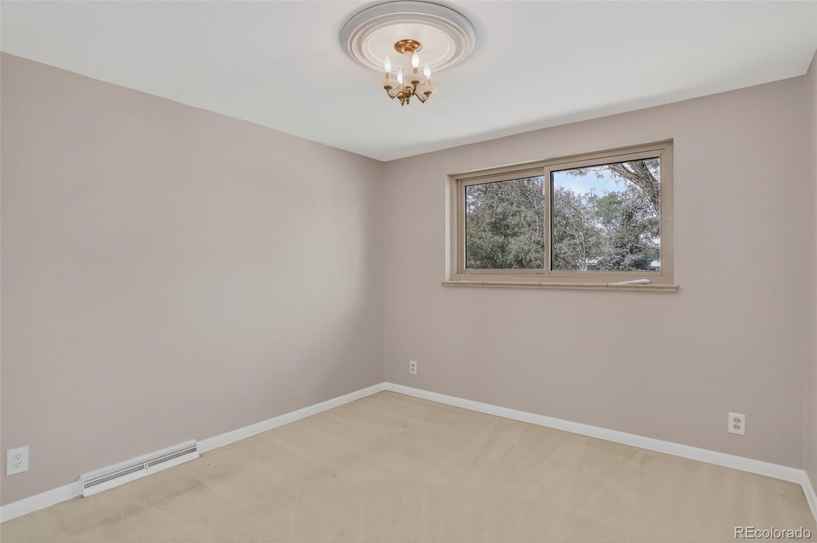 6106 S Valleyview Street Littleton CO 80120