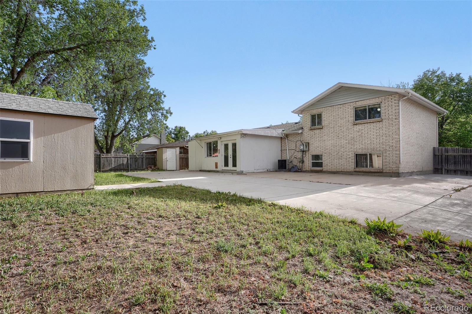 5542 Sable Street Denver CO 80239