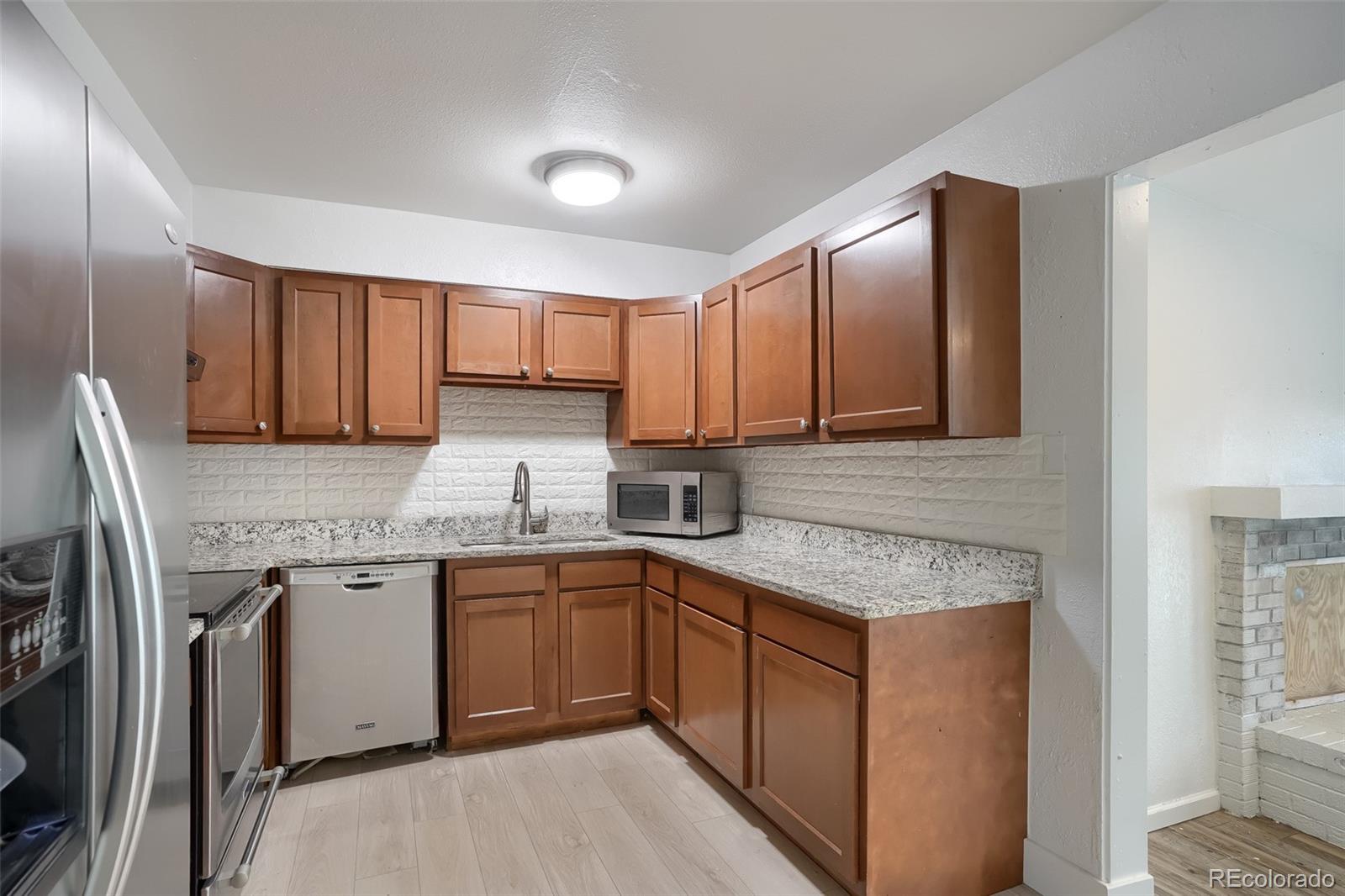 5542 Sable Street Denver CO 80239