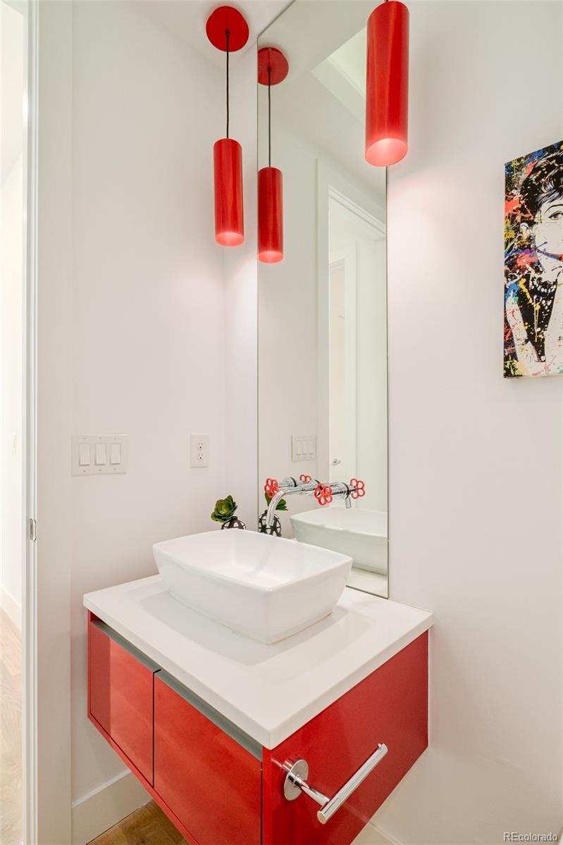 221 S Forest Street Denver CO 80246