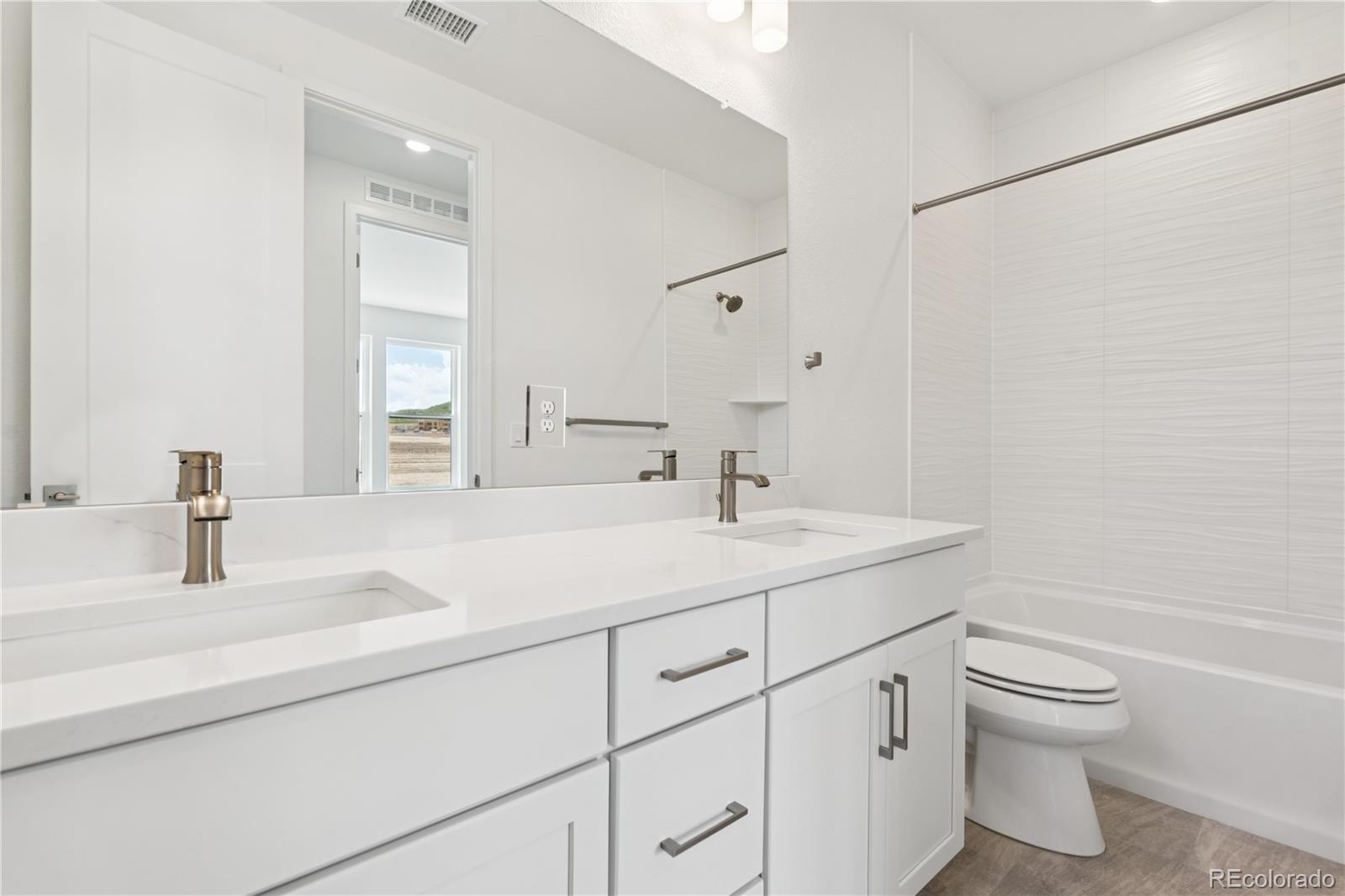 11196 Vibrato Lane Lone Tree CO 80134