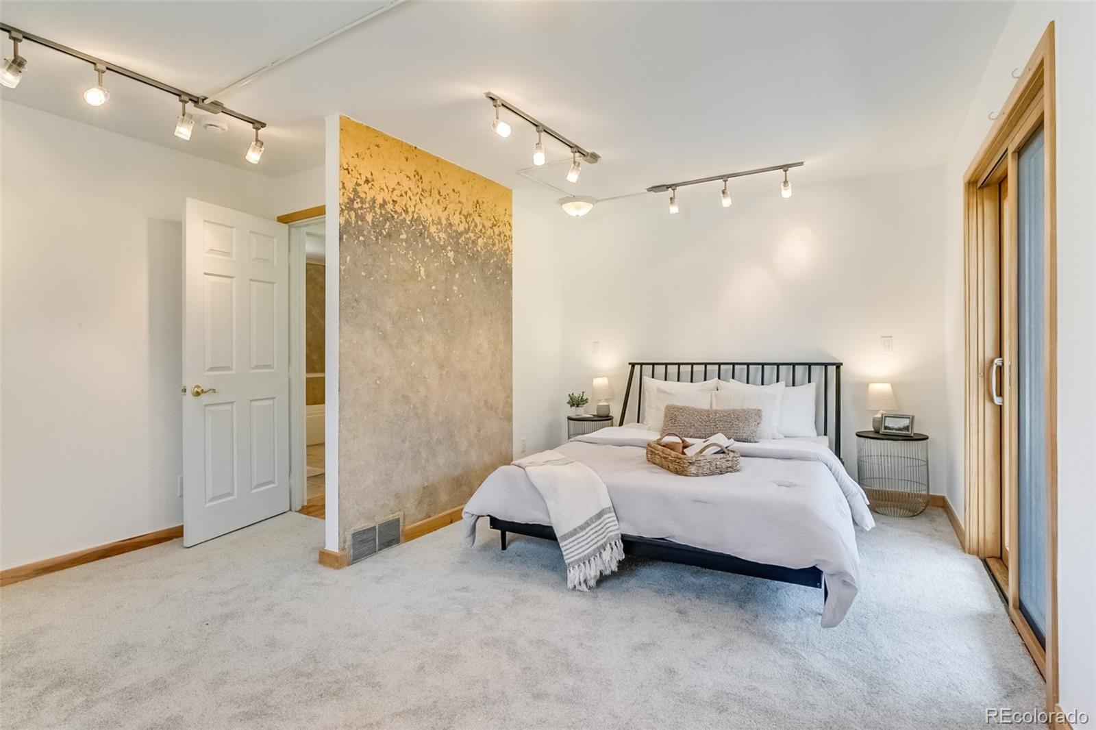 1385 S Hudson Street Denver CO 80222